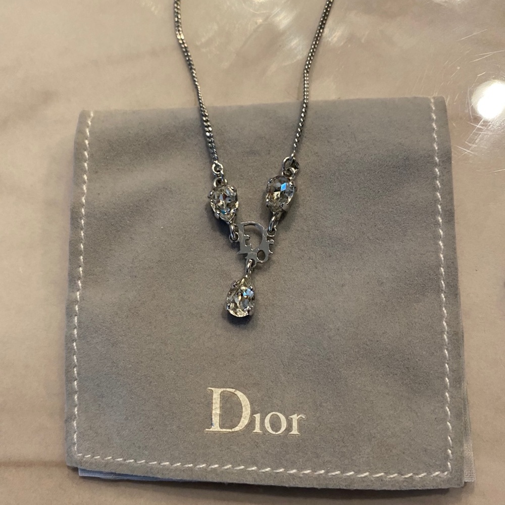 💯Authentic DIOR necklace with Swarovski crystals